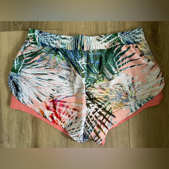 FABLETICS Latrice Short EUC - Picture 5 of 11